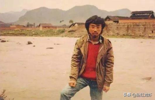 海子的诗_海子的诗姐姐我在德令哈写给谁的