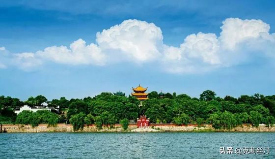 登岳阳楼原文及翻译高中（登岳阳楼 原文翻译）